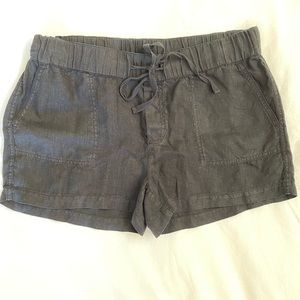 Caslon linen shorts